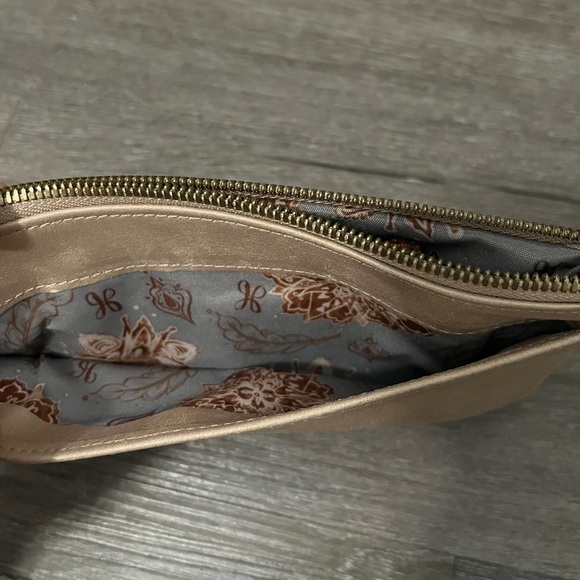 HOBO Roam Wristlet Leather - Picture 6 of 8